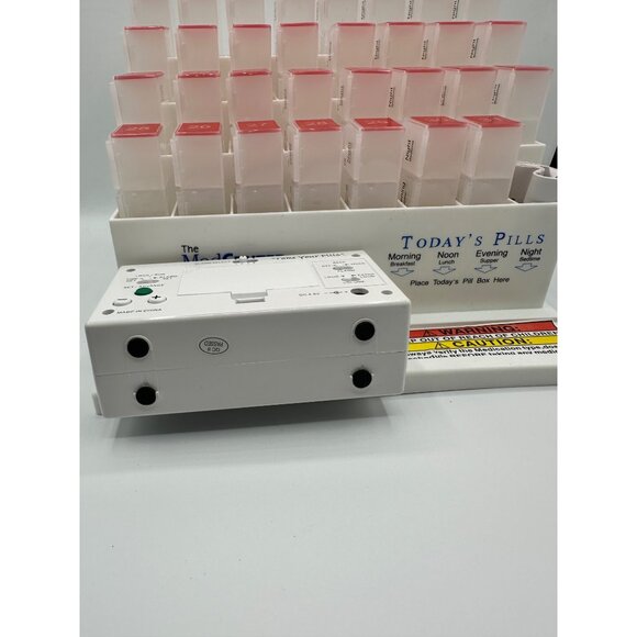 MedCenter Talking Alarm Clock 31-Day Pill Organizer Medication Reminder System A - Picture 11 of 12